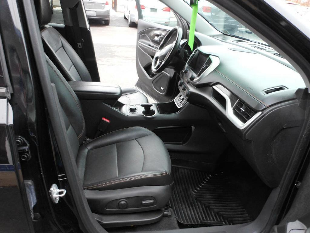 2020 GMC Terrain Image 12