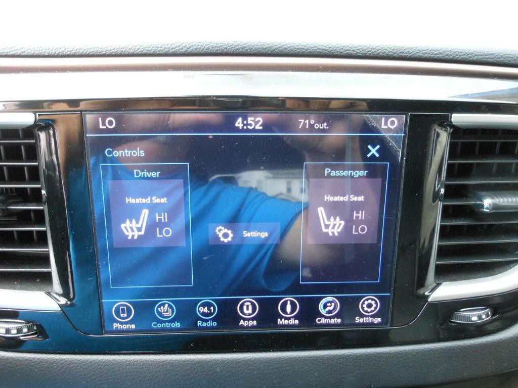 2018 Chrysler Pacifica Image 20