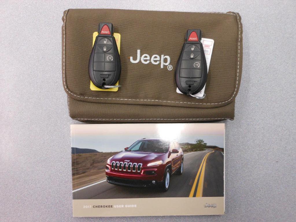 2017 Jeep Cherokee Image 23