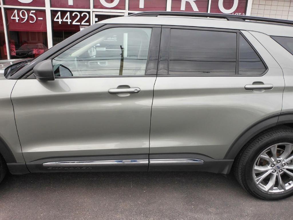 2020 Ford Explorer Image 8