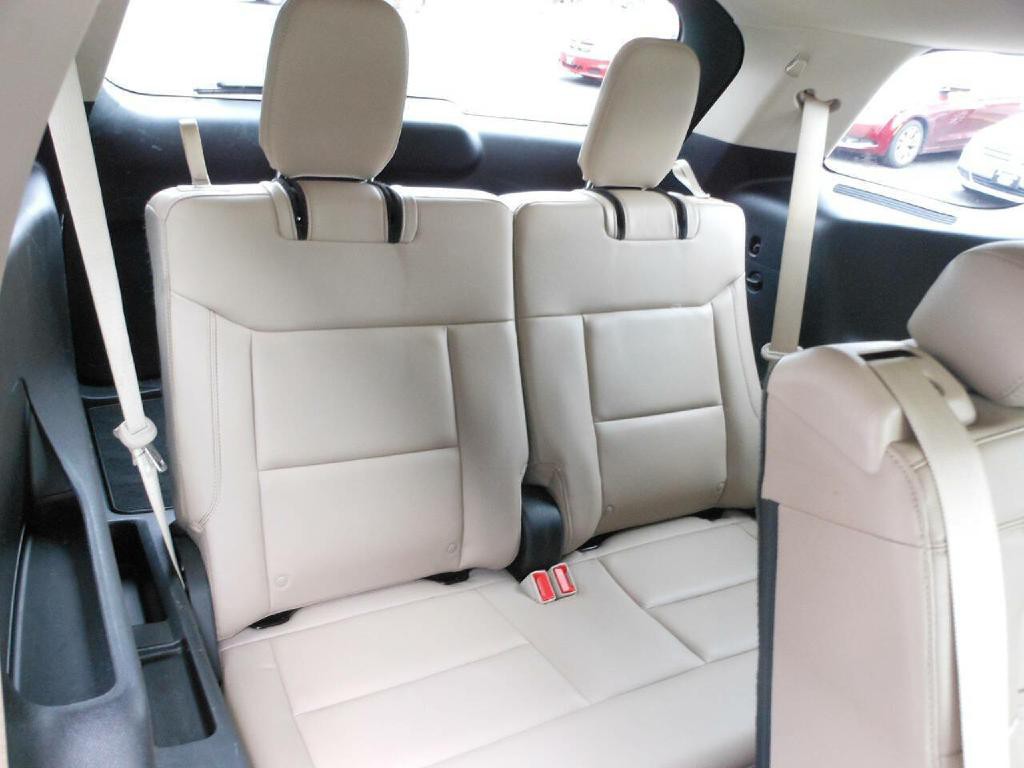 2020 Ford Explorer Image 14