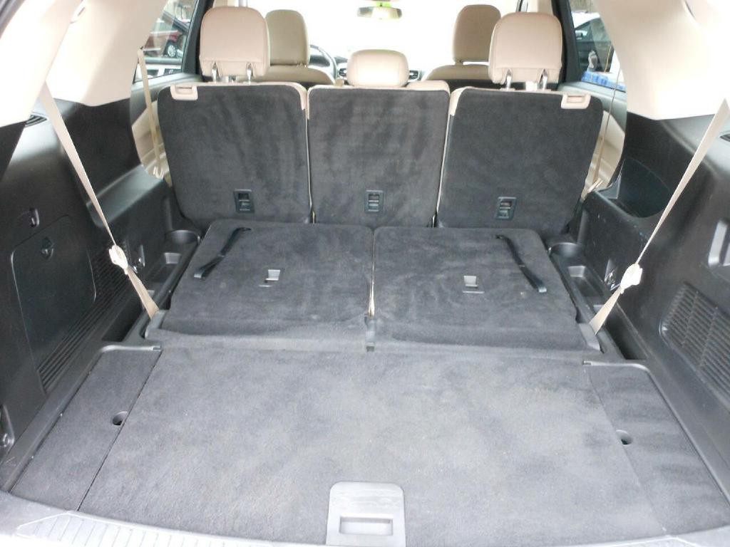 2020 Ford Explorer Image 16