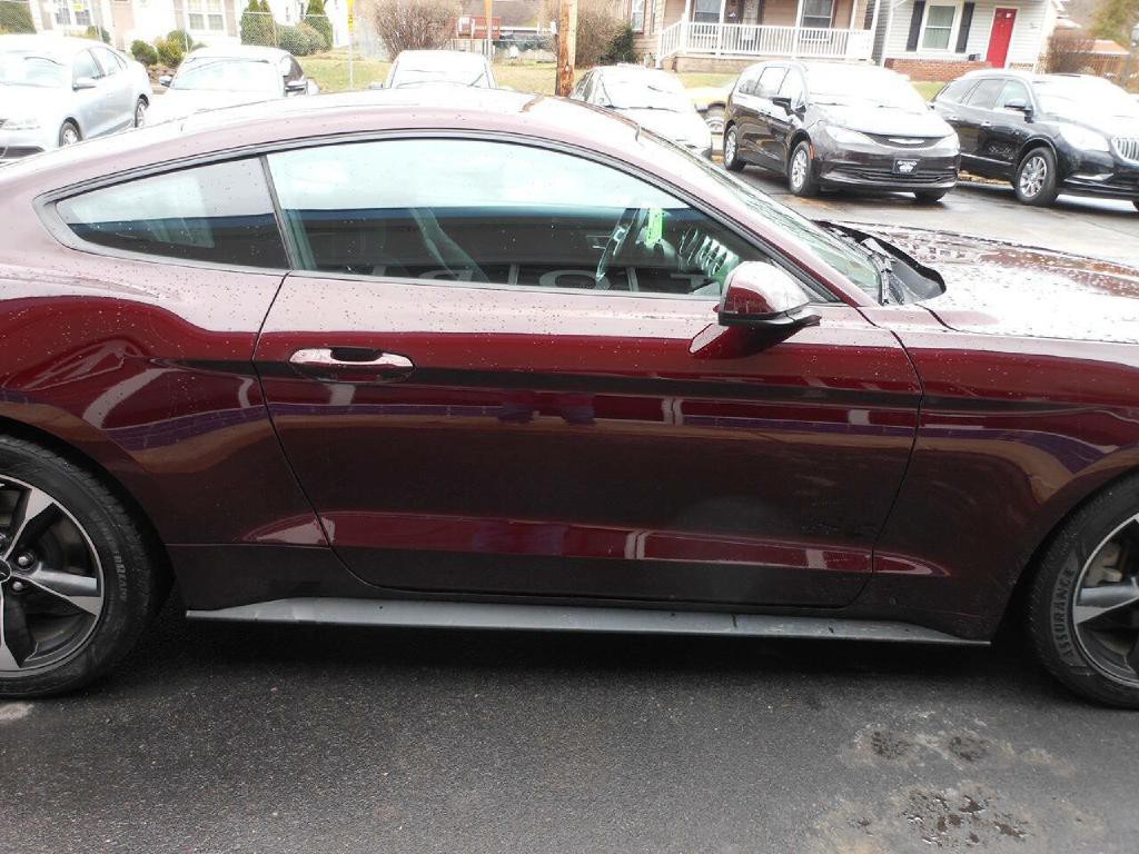 2018 Ford Mustang Image 4