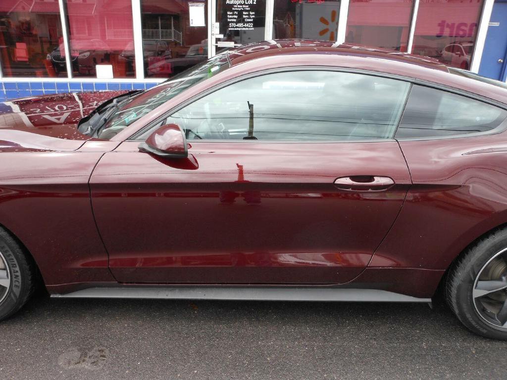 2018 Ford Mustang Image 8