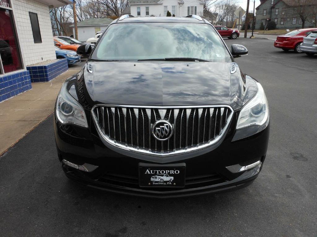 2017 Buick Enclave Image 2