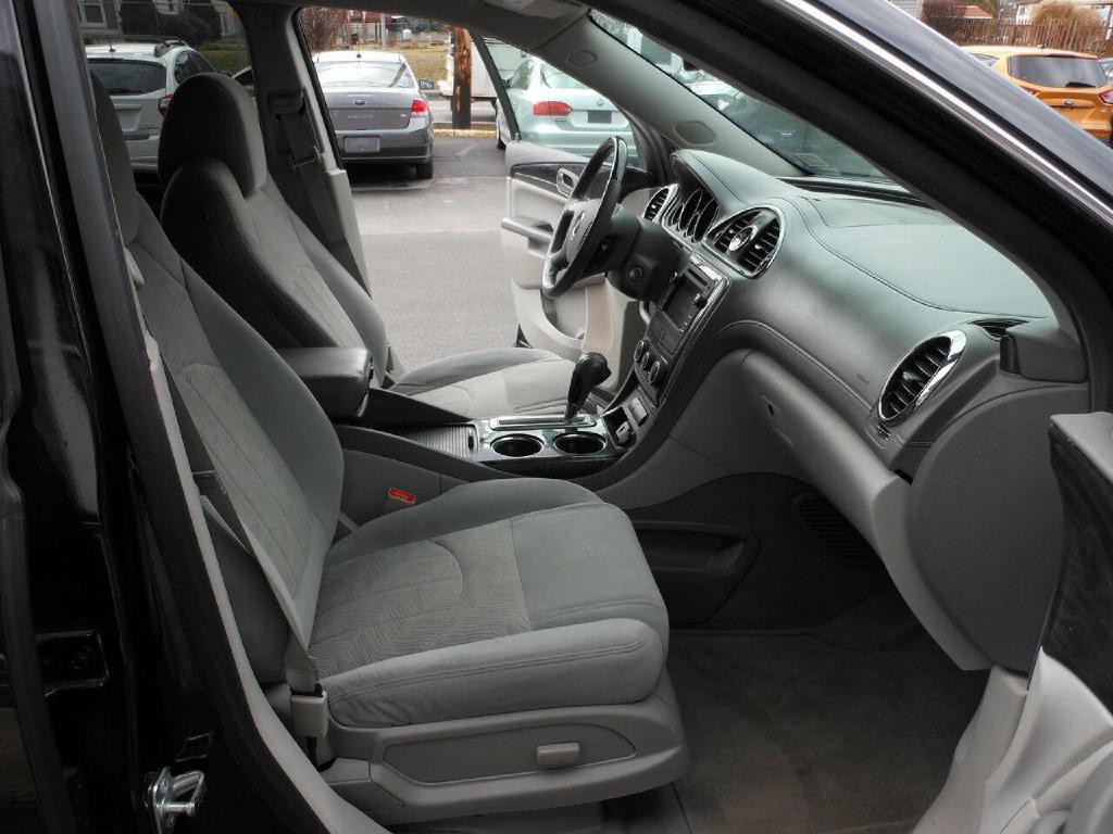 2017 Buick Enclave Image 12