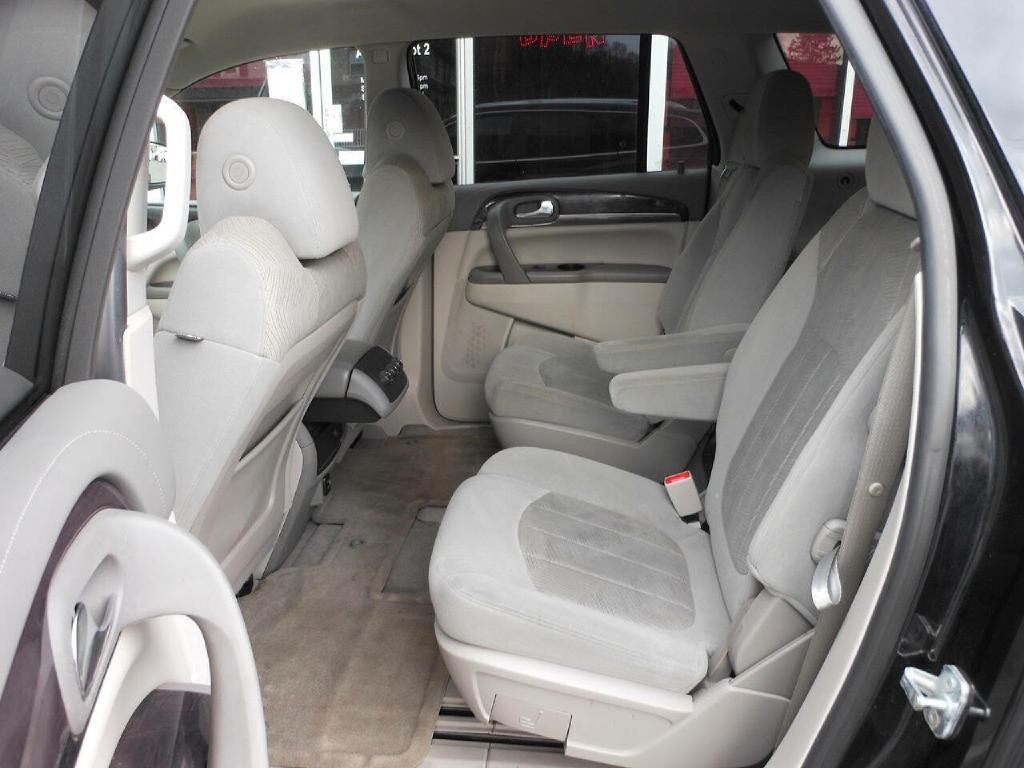 2017 Buick Enclave Image 17