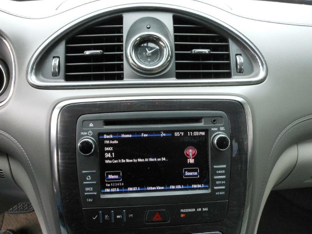 2017 Buick Enclave Image 18