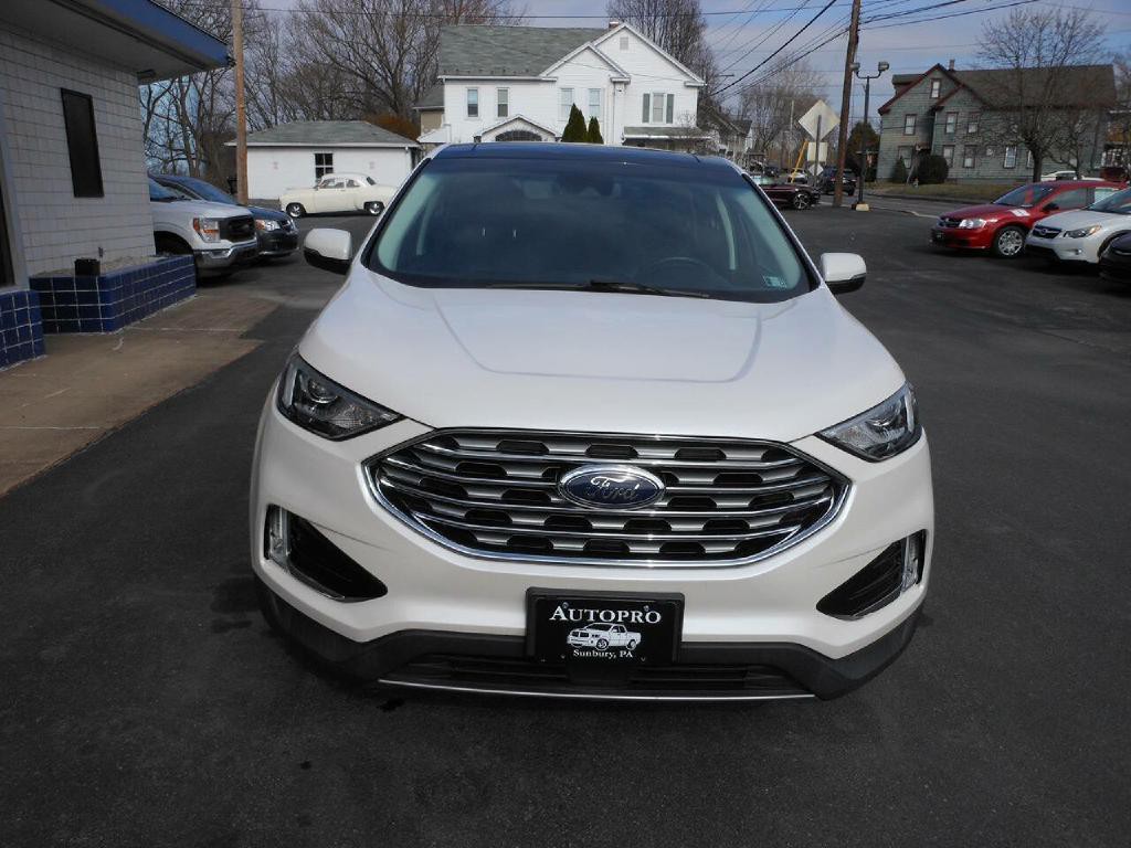 2019 Ford Edge Image 2