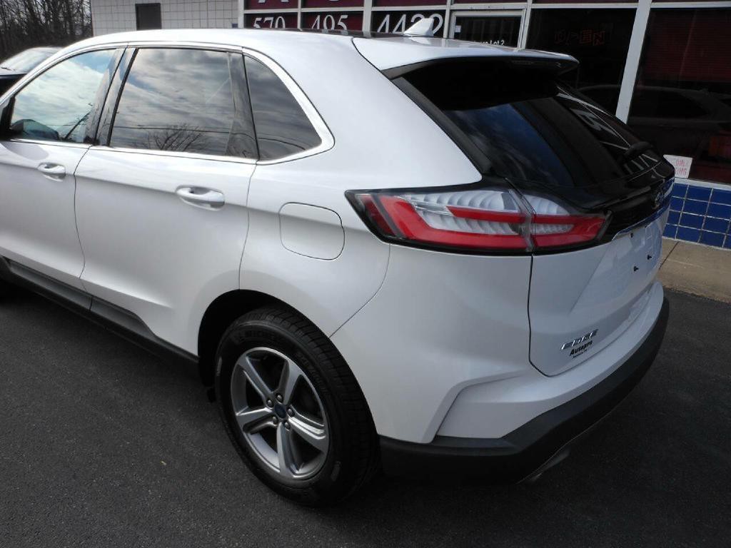 2019 Ford Edge Image 7