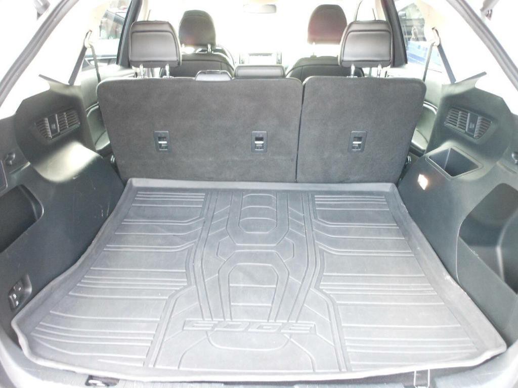 2019 Ford Edge Image 15