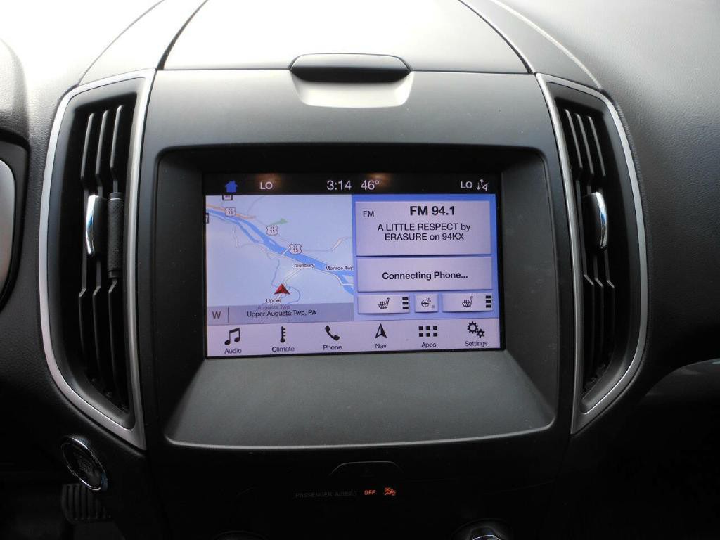 2019 Ford Edge Image 17