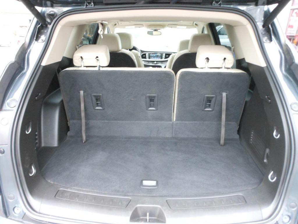 2019 Buick Enclave Image 17