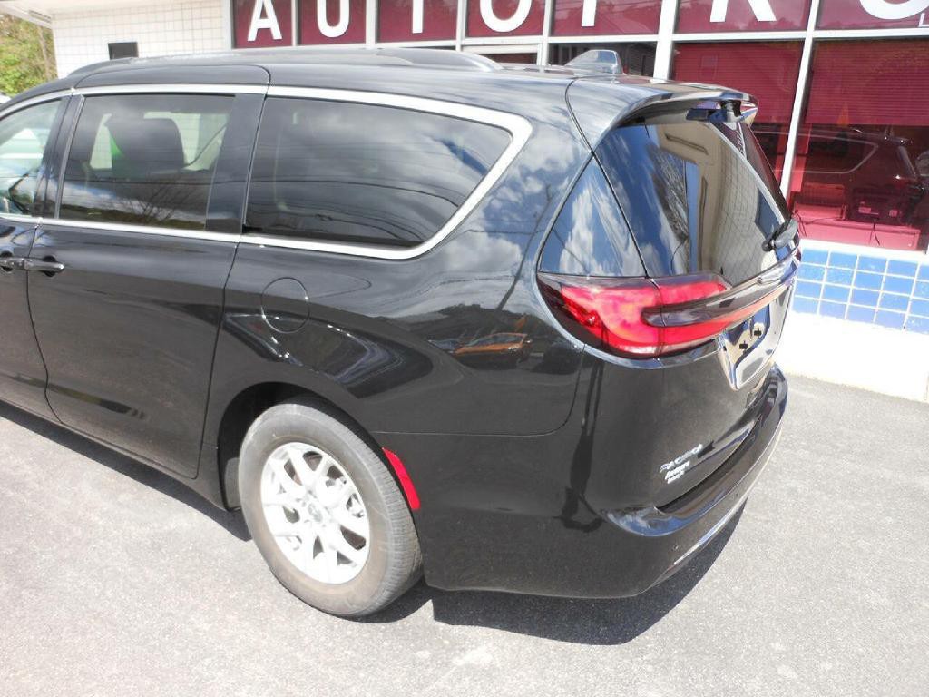 2022 Chrysler Pacifica Image 7
