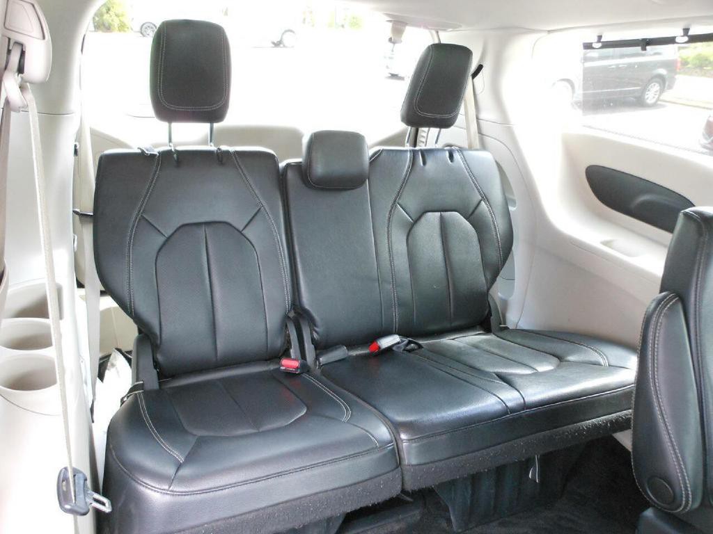 2022 Chrysler Pacifica Image 14