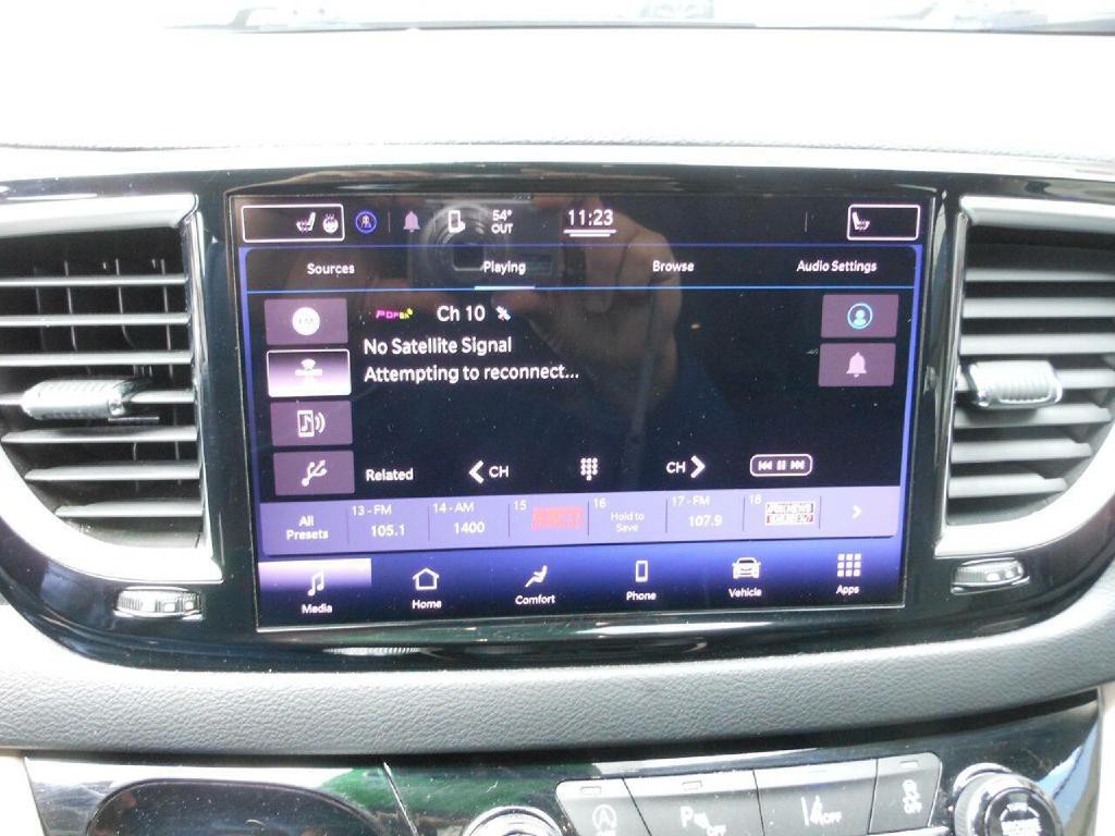 2022 Chrysler Pacifica Image 17