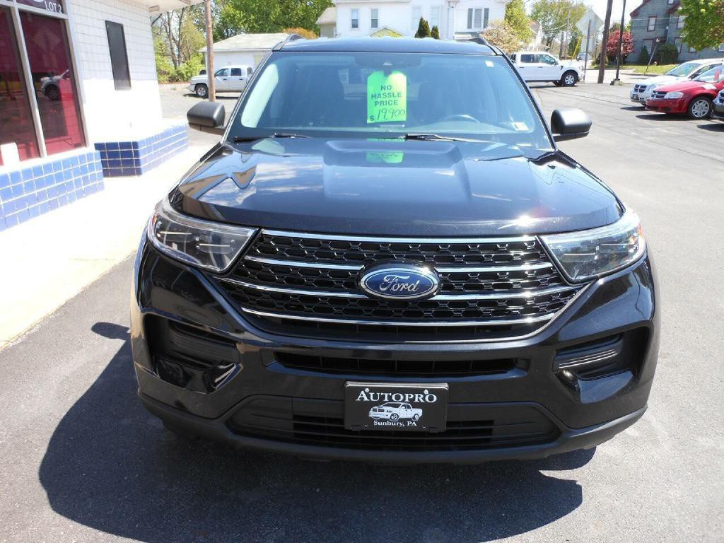 2021 Ford Explorer Image 2