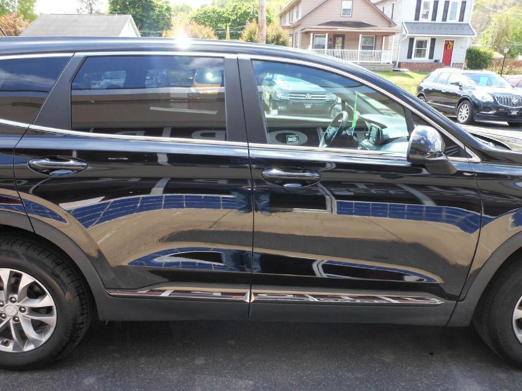 2019 Hyundai Santa Fe Image 4