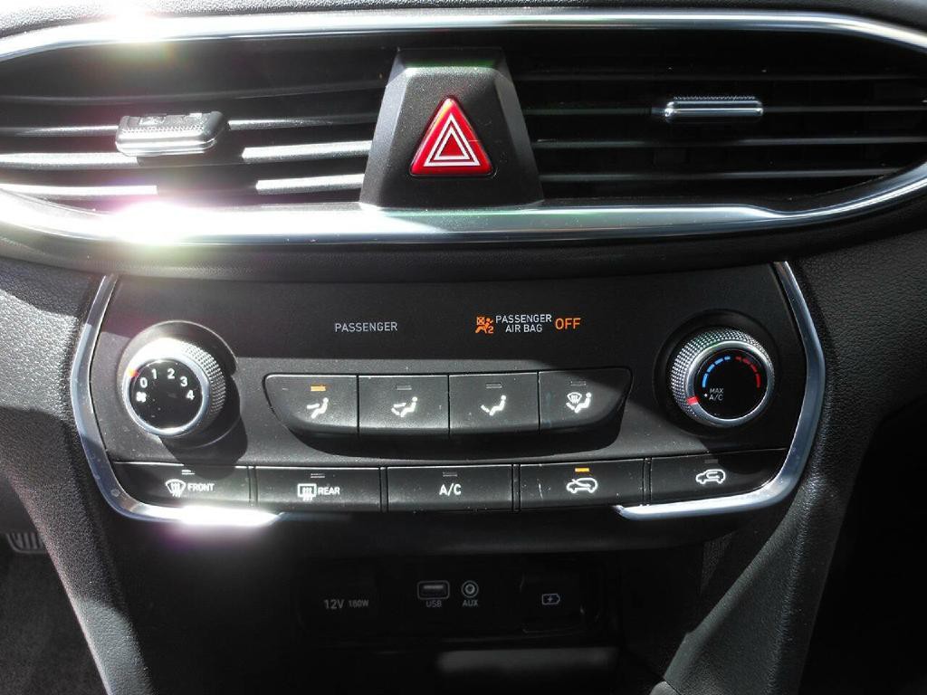 2019 Hyundai Santa Fe Image 18