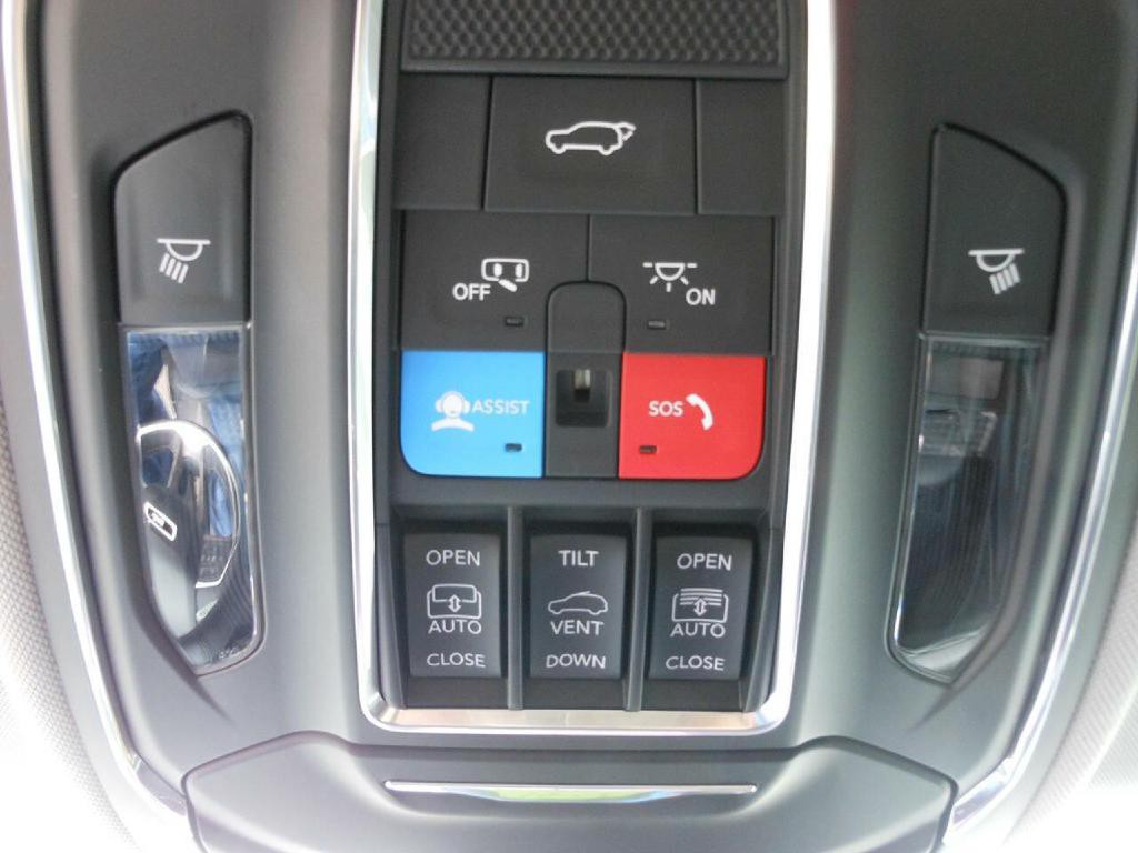 2022 Jeep Grand Cherokee Image 25