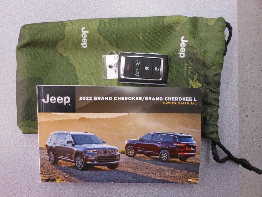 2022 Jeep Grand Cherokee Image 30