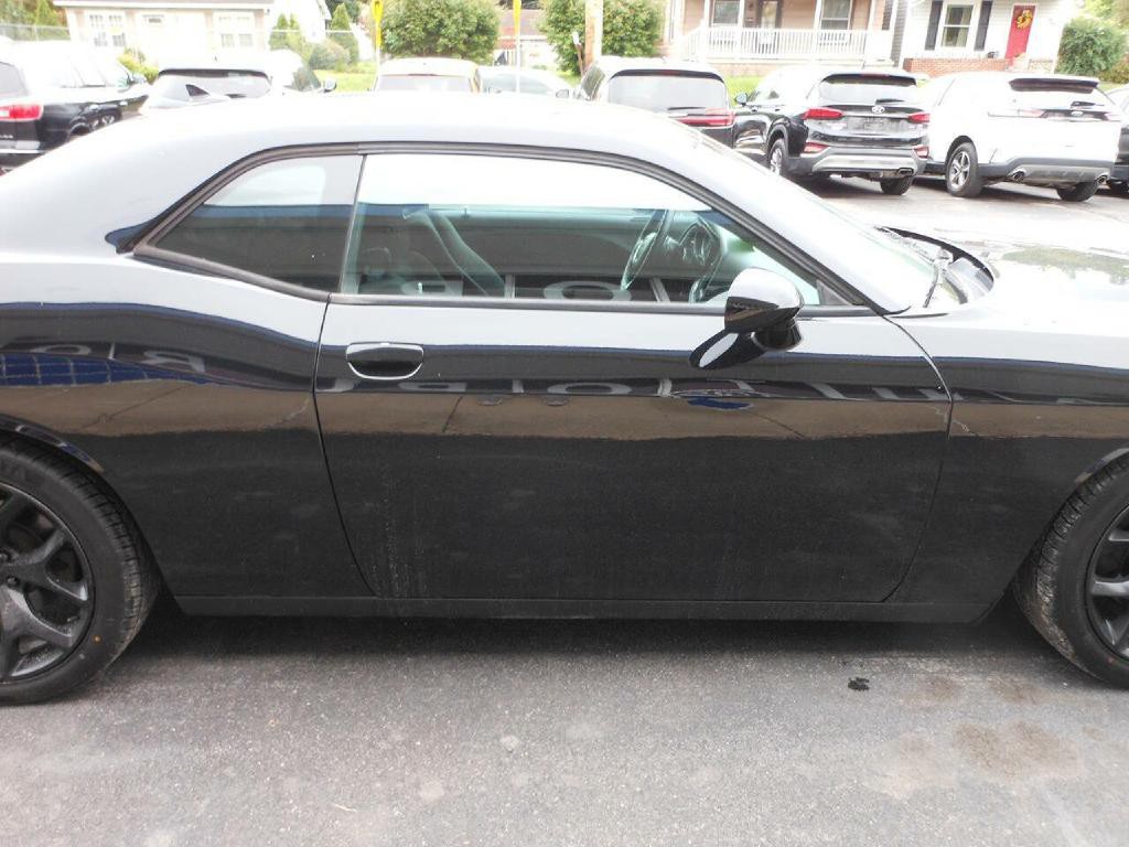 2018 Dodge Challenger Image 4