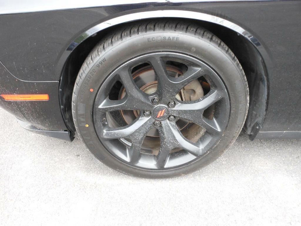 2018 Dodge Challenger Image 10