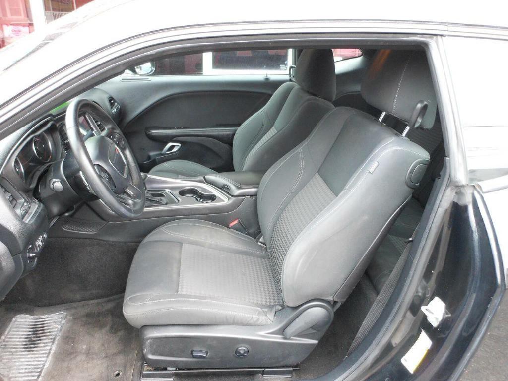 2018 Dodge Challenger Image 12