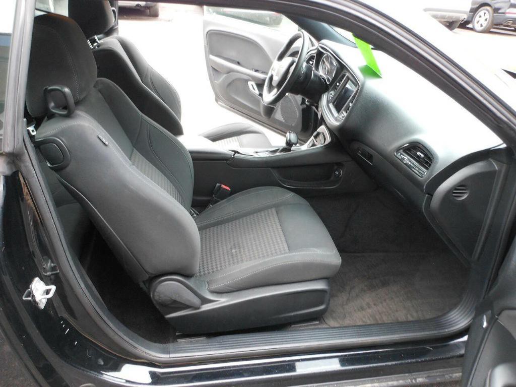 2018 Dodge Challenger Image 13