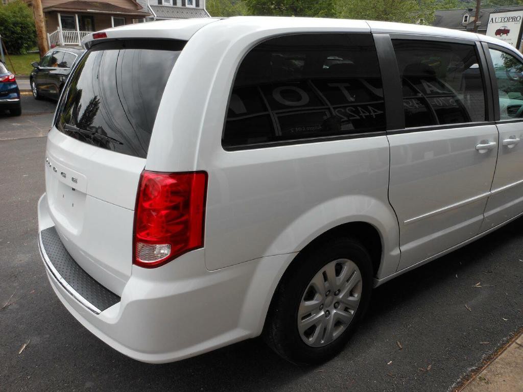2016 Dodge Grand Caravan Image 5