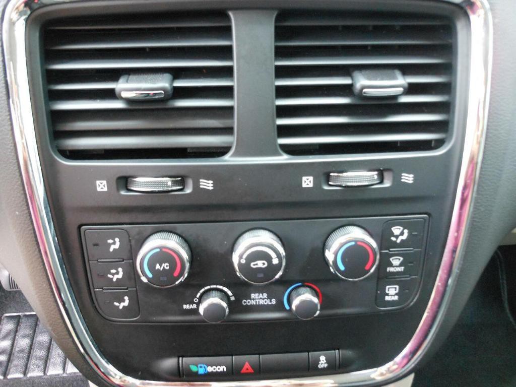 2016 Dodge Grand Caravan Image 17