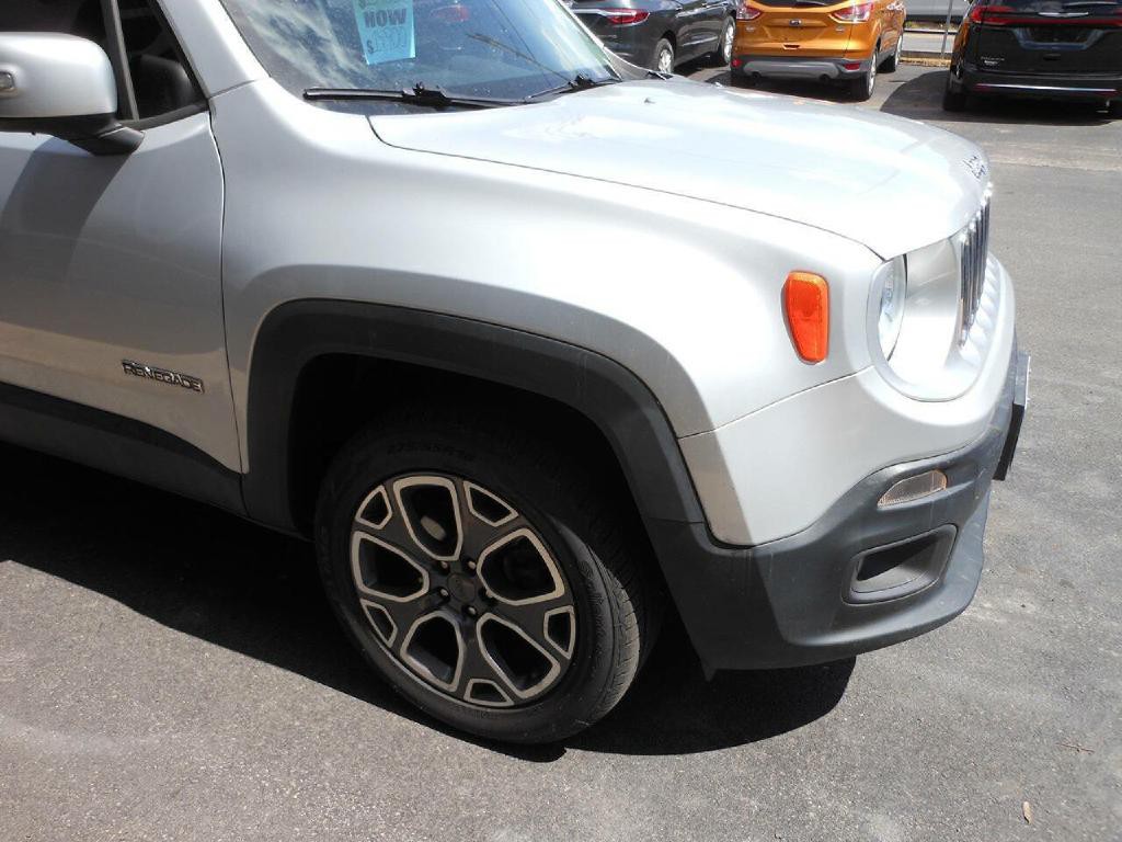2017 Jeep Renegade Image 3