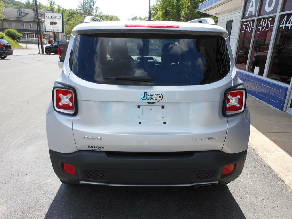 2017 Jeep Renegade Image 6