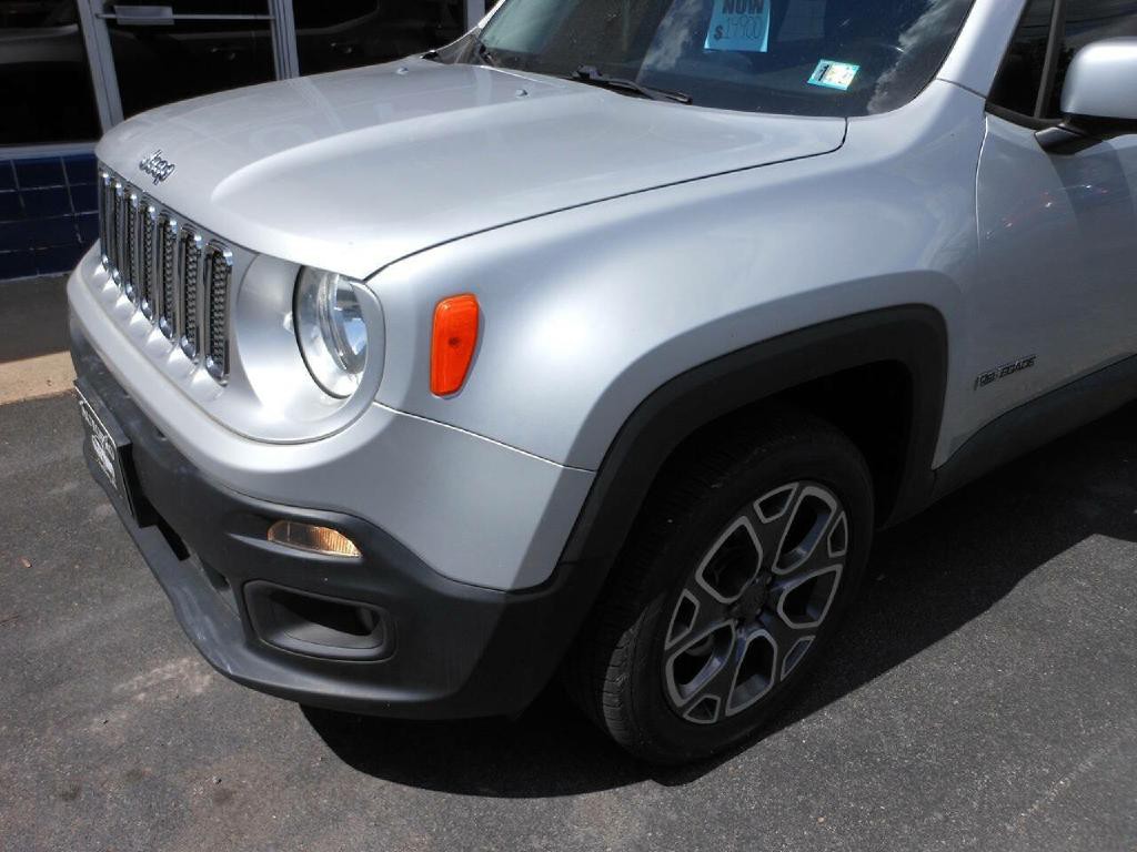 2017 Jeep Renegade Image 9