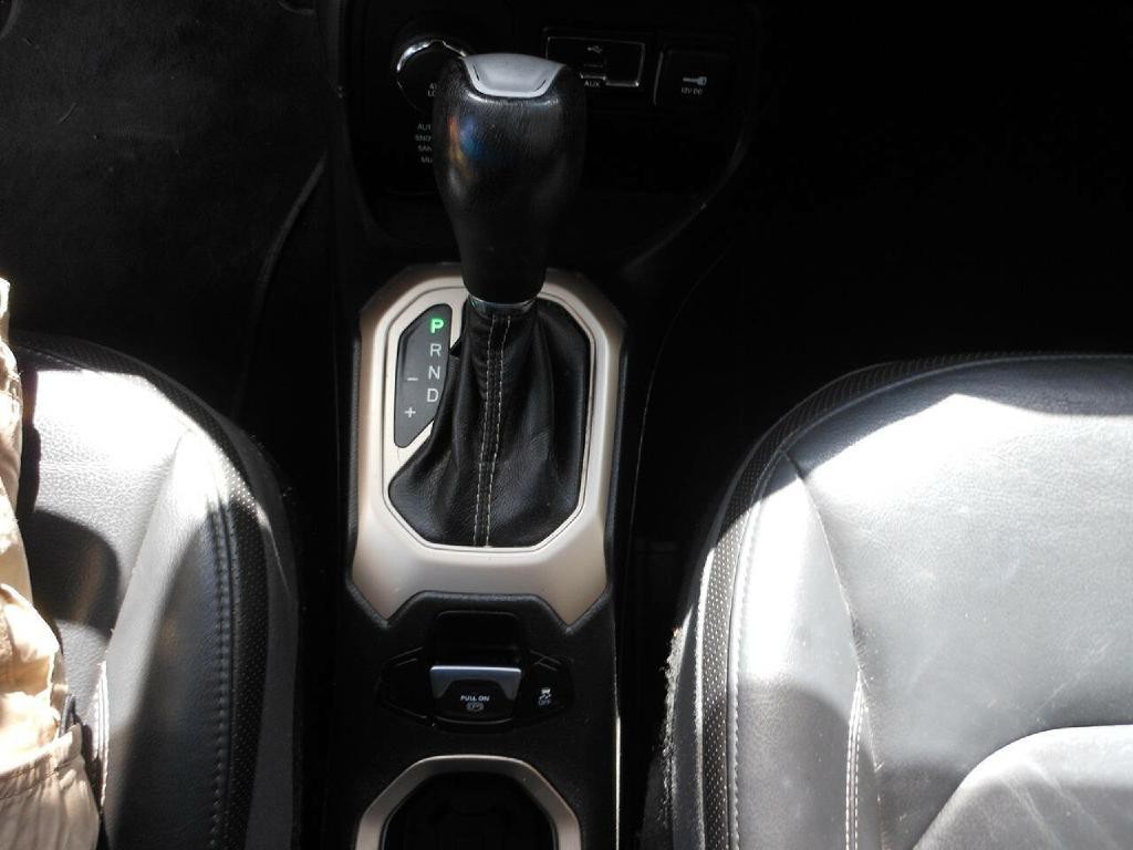 2017 Jeep Renegade Image 19