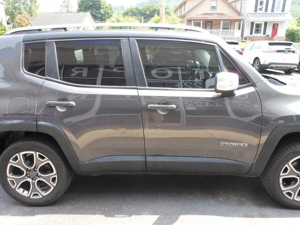 2017 Jeep Renegade Image 4