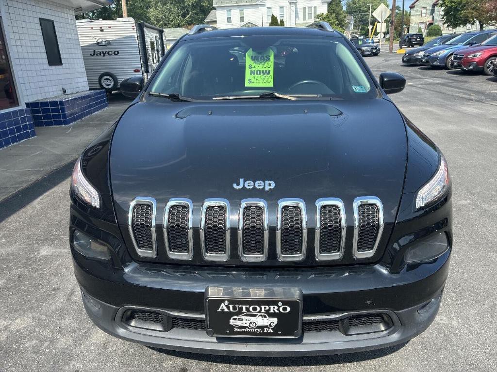 2017 Jeep Cherokee Image 2