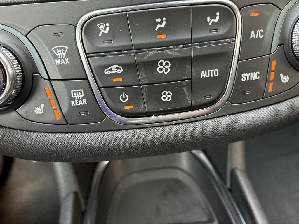 2022 Chevrolet Malibu Image 18