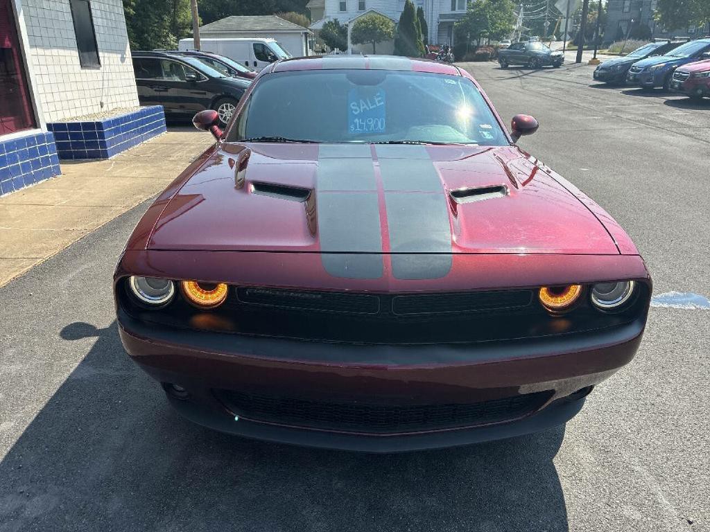 2017 Dodge Challenger Image 2