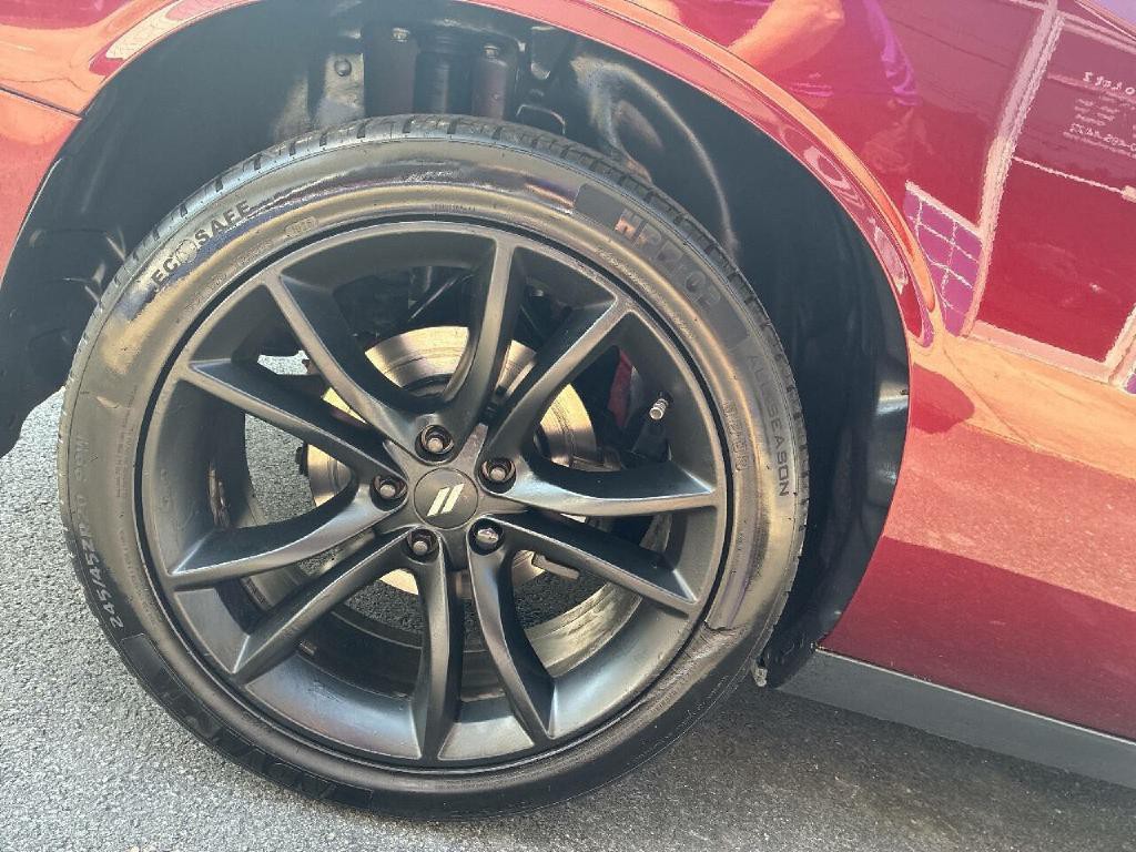 2017 Dodge Challenger Image 20
