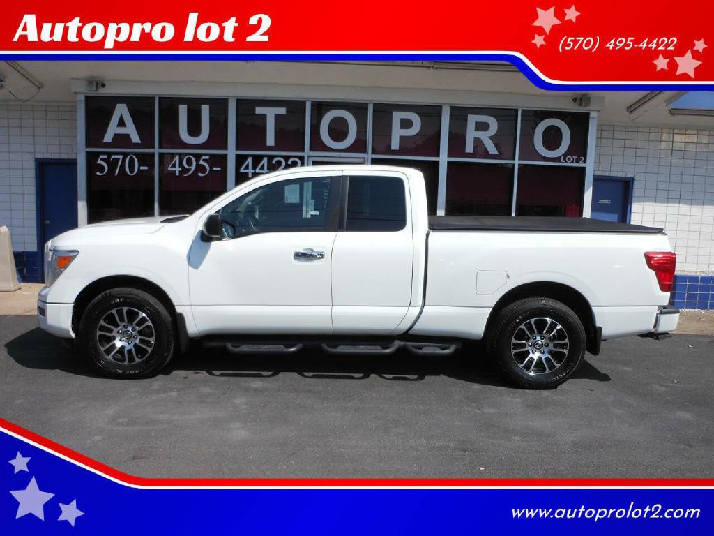 2021 Nissan Titan Image 1