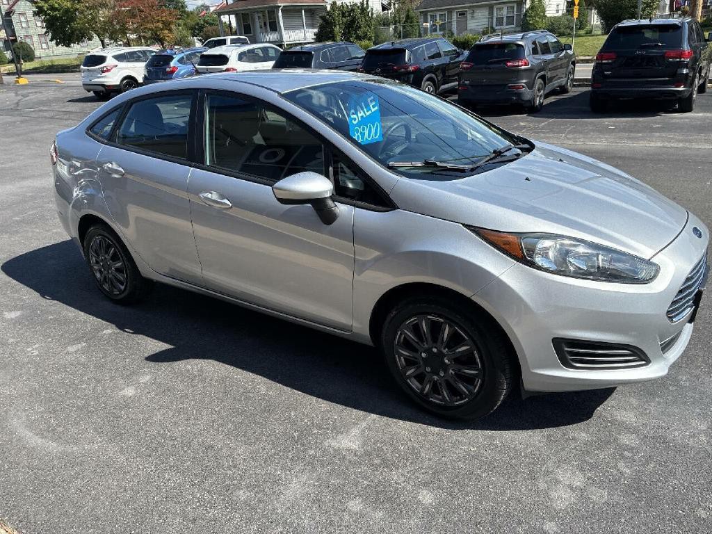 2016 Ford Fiesta Image 3