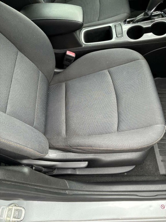 2019 Chevrolet Cruze Image 13