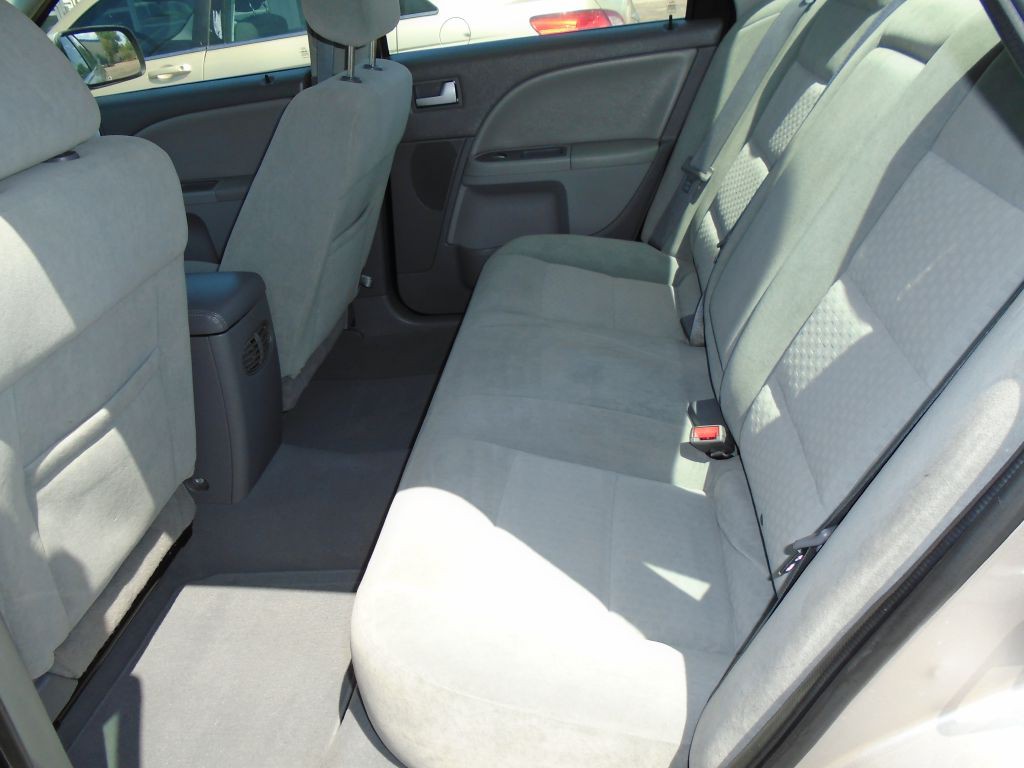 2007 Ford Five Hundred Image 4