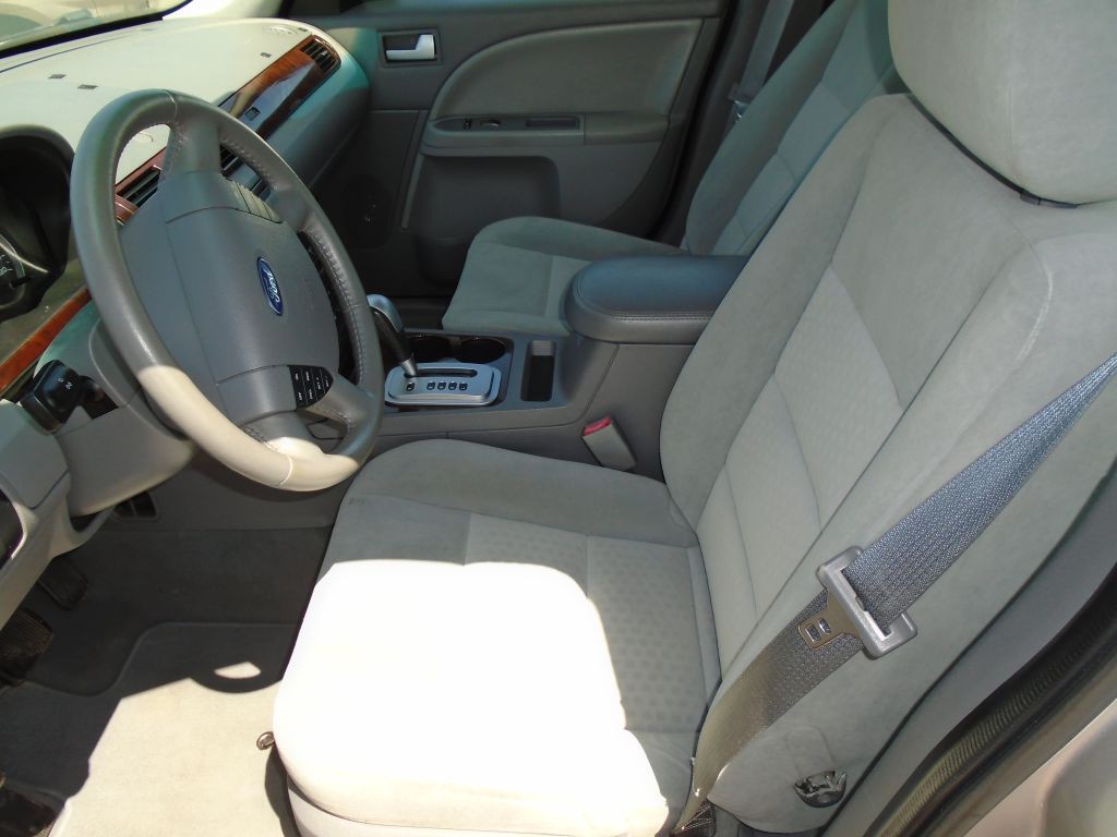 2007 Ford Five Hundred Image 5