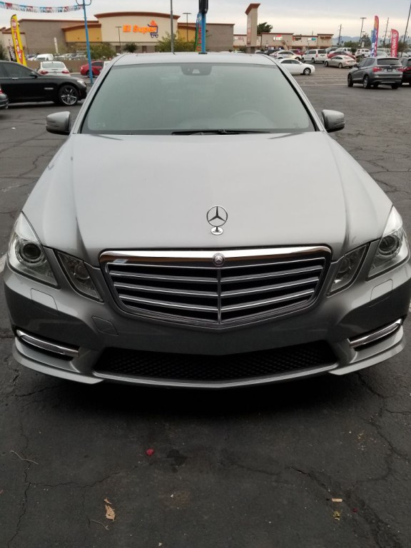 2012 Mercedes-Benz E-Class Image 2