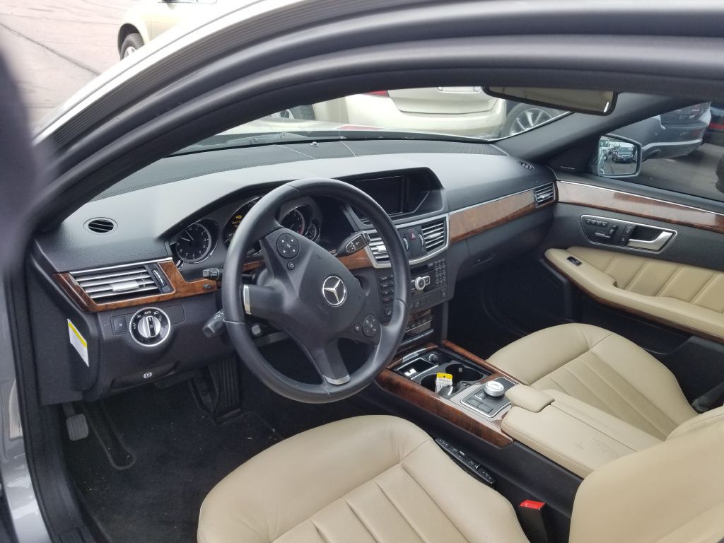 2012 Mercedes-Benz E-Class Image 4