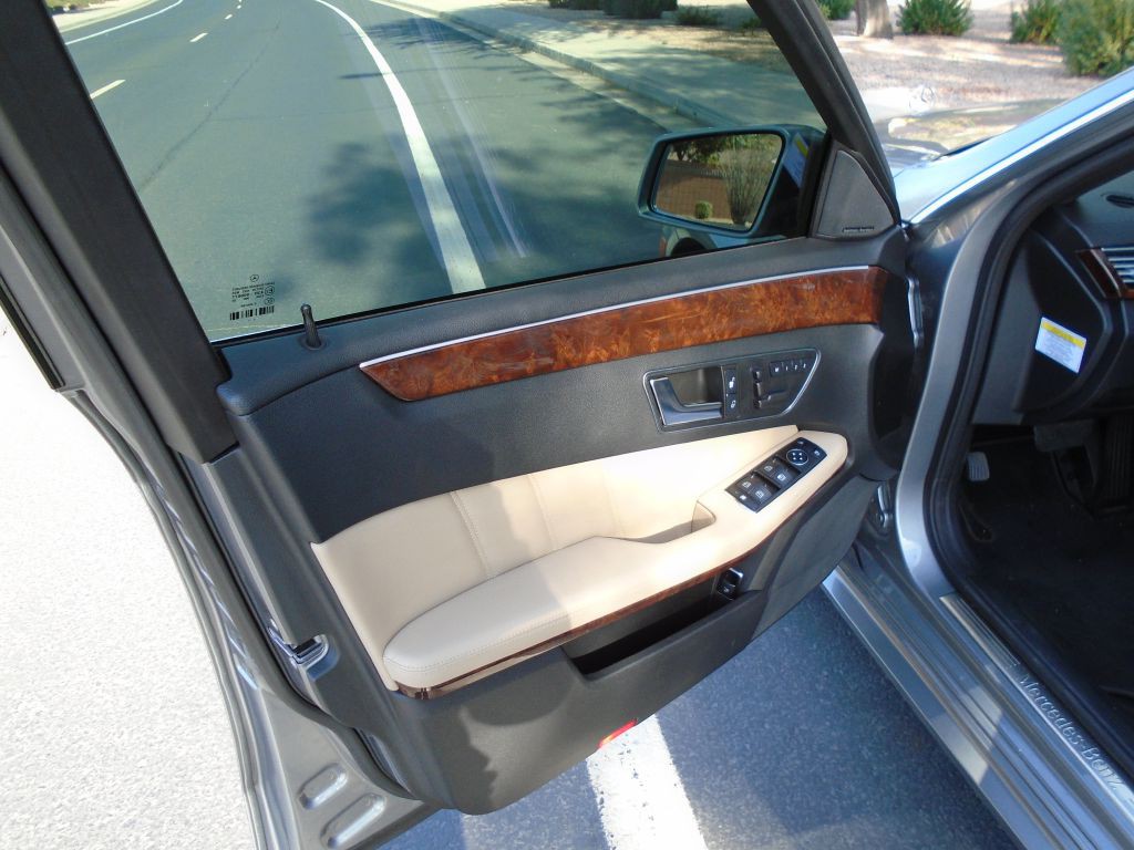 2012 Mercedes-Benz E-Class Image 7