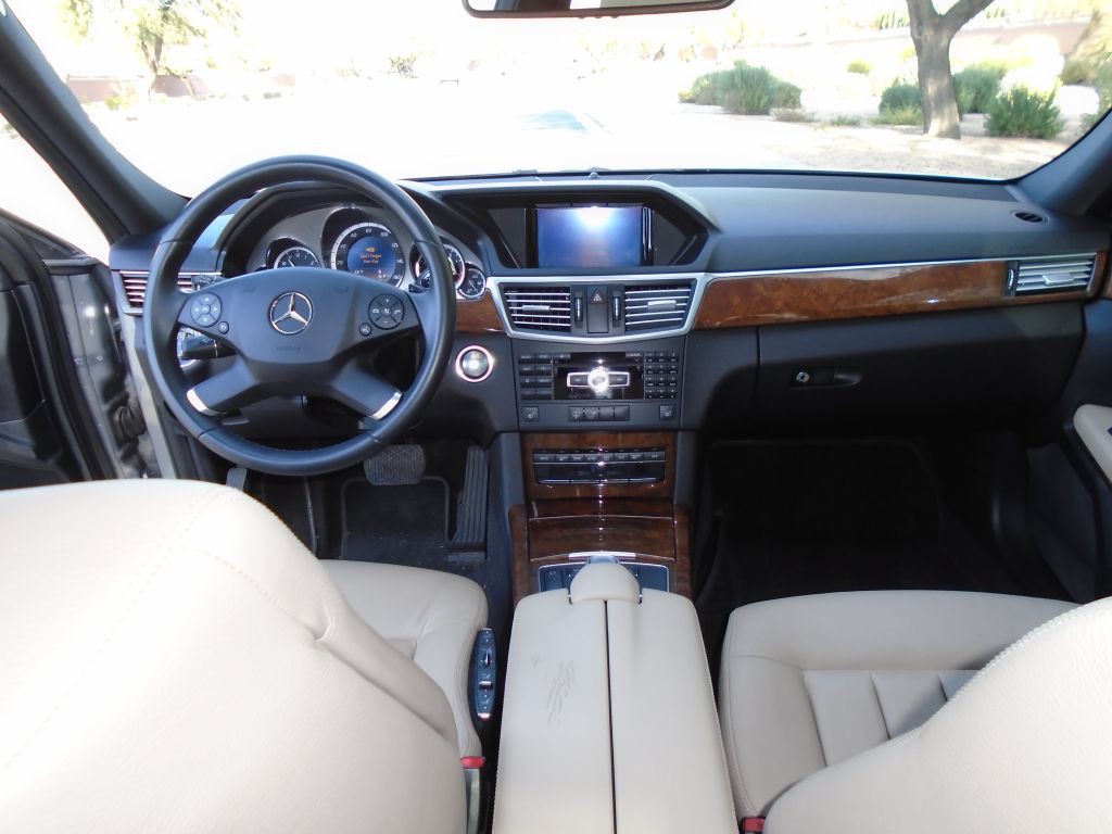 2012 Mercedes-Benz E-Class Image 10