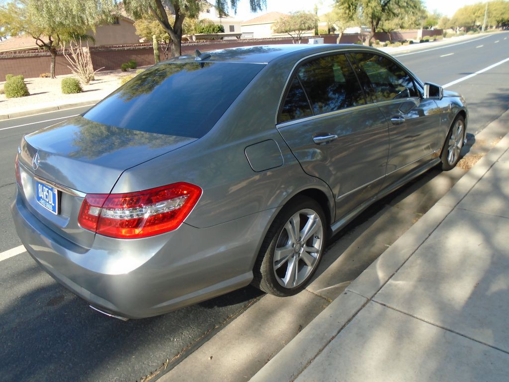 2012 Mercedes-Benz E-Class Image 12